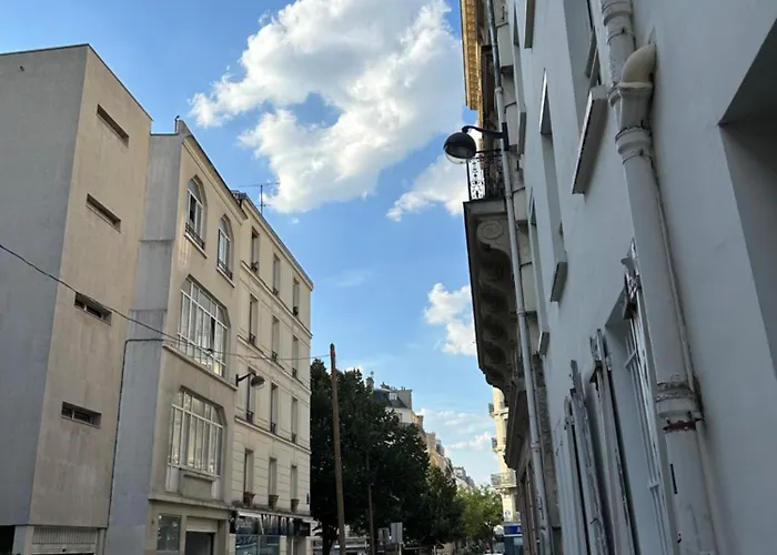 Paris Centre Dynamique Et Populaire